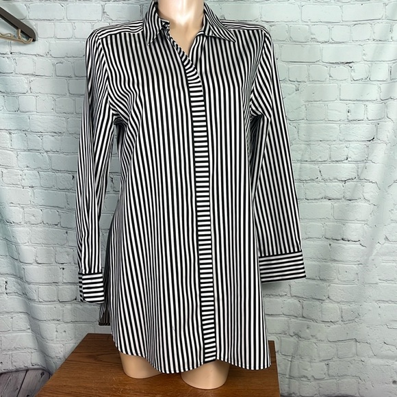 Chico's Tops - Chico’s top no iron black white stripe button up hidden button 100% cotton Sz 1